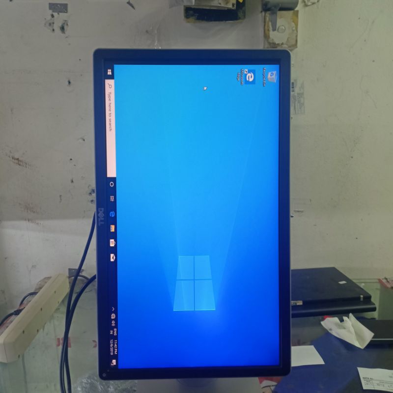 monitor dell P2214hb LED kaki vertikal