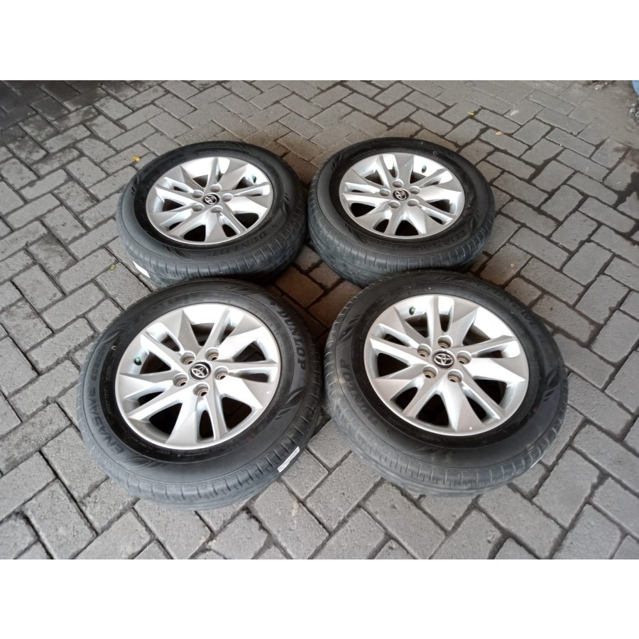 VELG MOBIL BEKAS COPOTAN STANDAR INOVA REBORN RING 16 PCD 5X114,3 + BAN 205 65 R16
