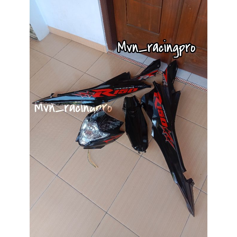 Cover dek bodi body kepala spakbor sticker raider SUZUKI SATRIA F FU FL FACELIFT NEW hitam merah Kua