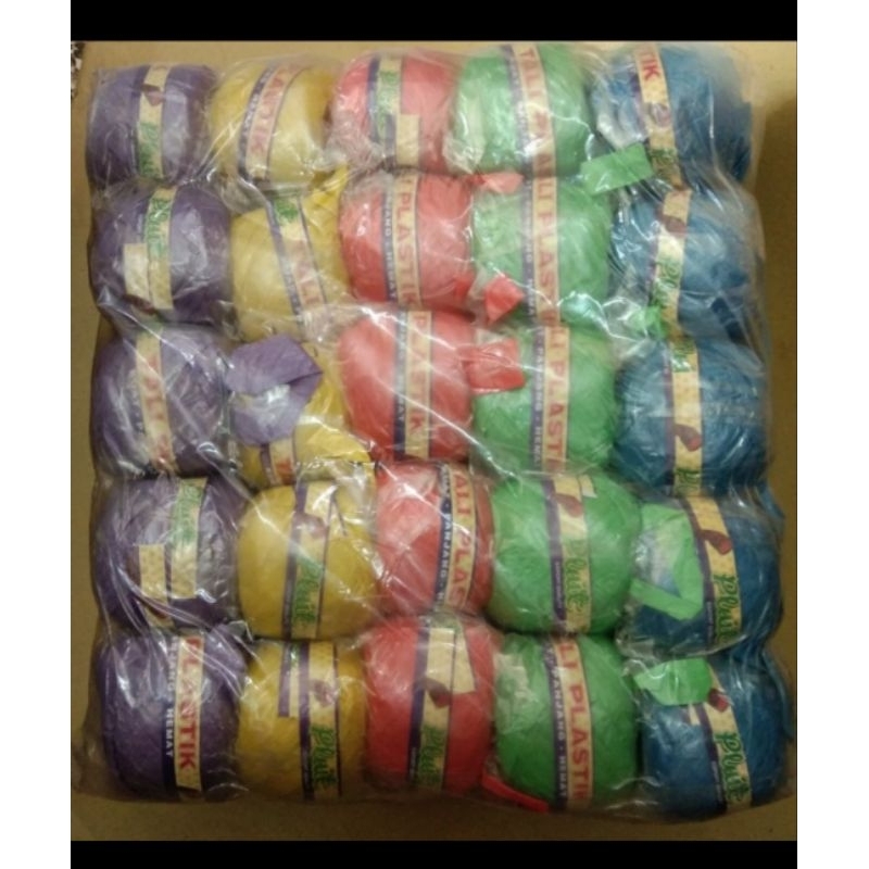

TALI RAFIA PLUIT WARNA WARNI ROL KECIL 50 gram