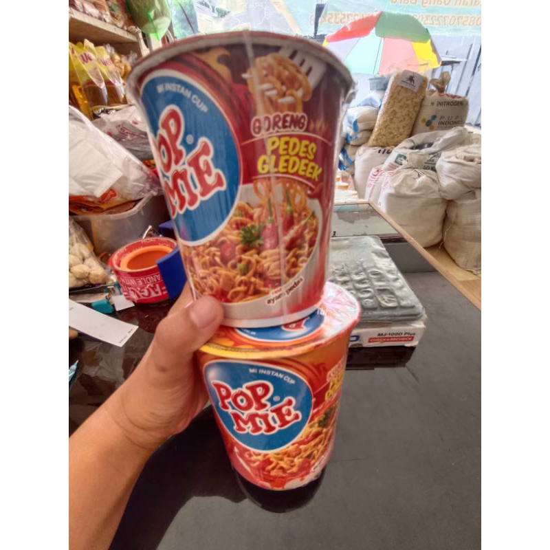 

Pop mie goreng pedas