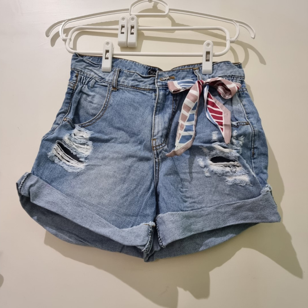[Preloved] Celana Jeans Pendek Belel Fashion It