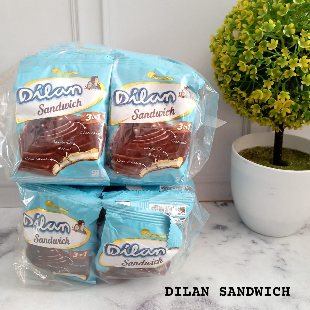 

{ 1 Pack Isi 20Pcs } Dilan Sandwich 3in1 Biskuit Sandwich Cokelat 20 x 16gr