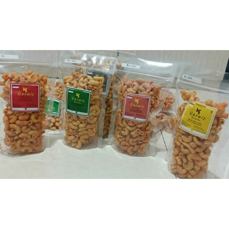 

Garnis Snacks Makaroni Bantet Aneka Rasa 500gr