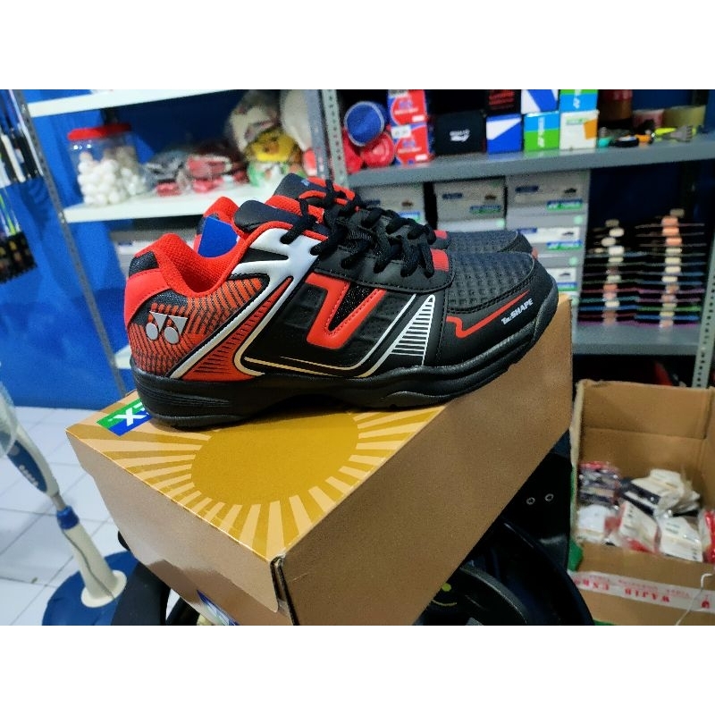 Sepatu batminton Yonex Tokyo 3 original