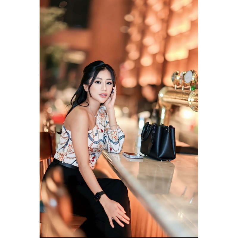 Felly Top one shoulder crop top