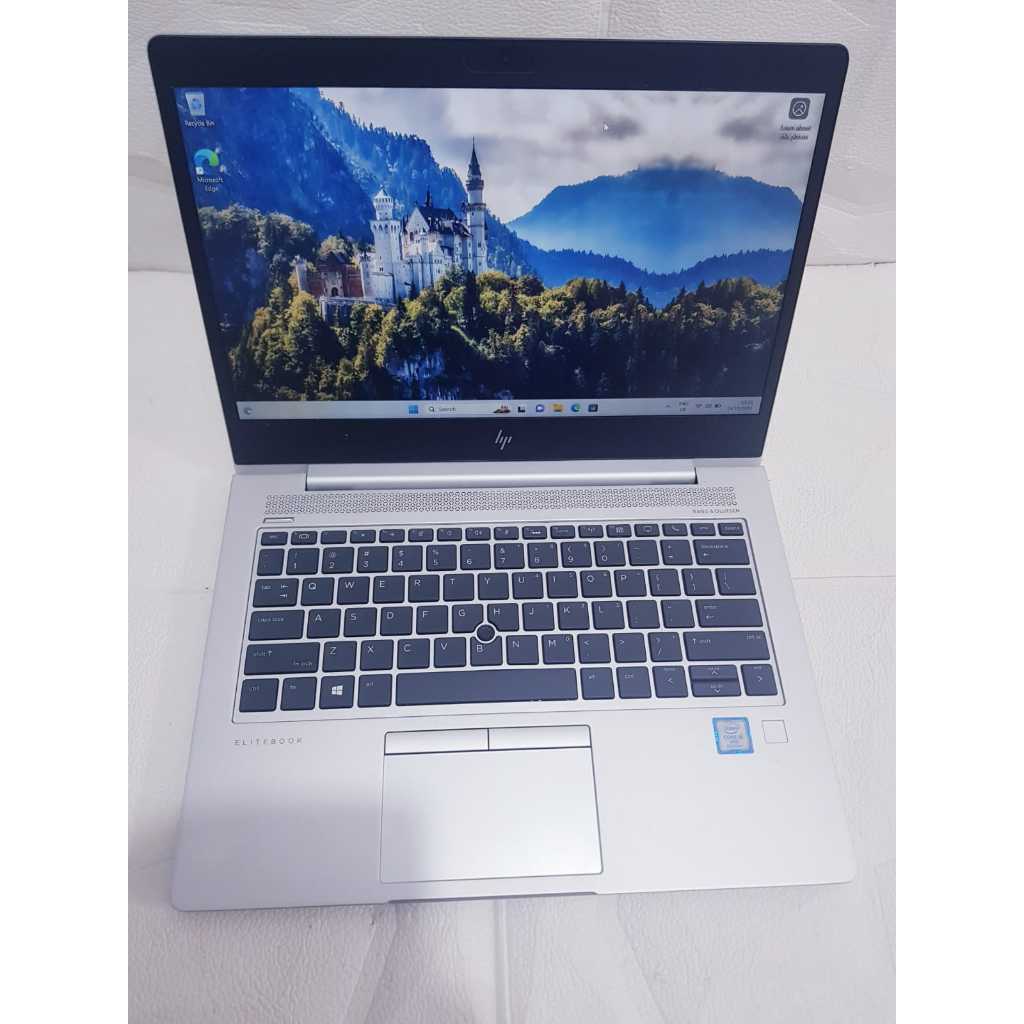 HP ELITEBOOK 830 G5 core i5 GEN : 8 RAM:16GB SSD : 256GB