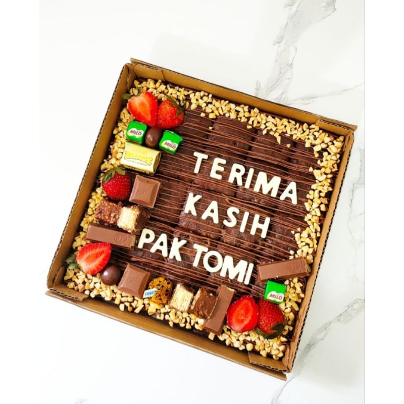 

Brownies birthday cake/ brownies ultah / BACA DESKRIPSI