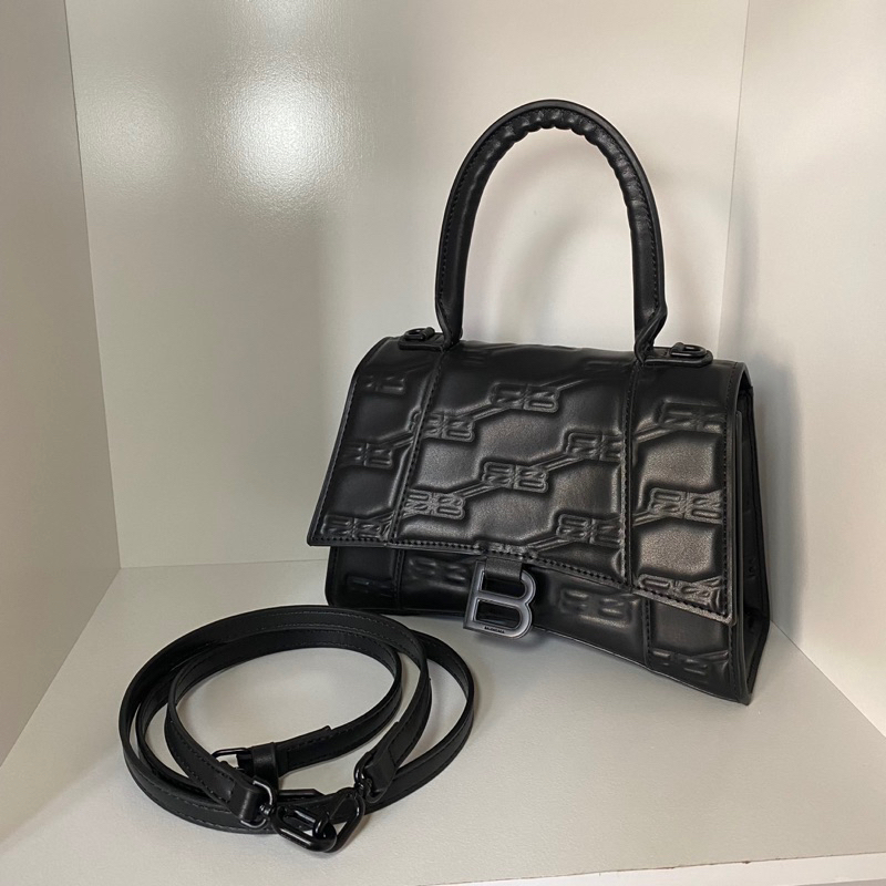 preloved tas balenciaga hourglass leather emboss