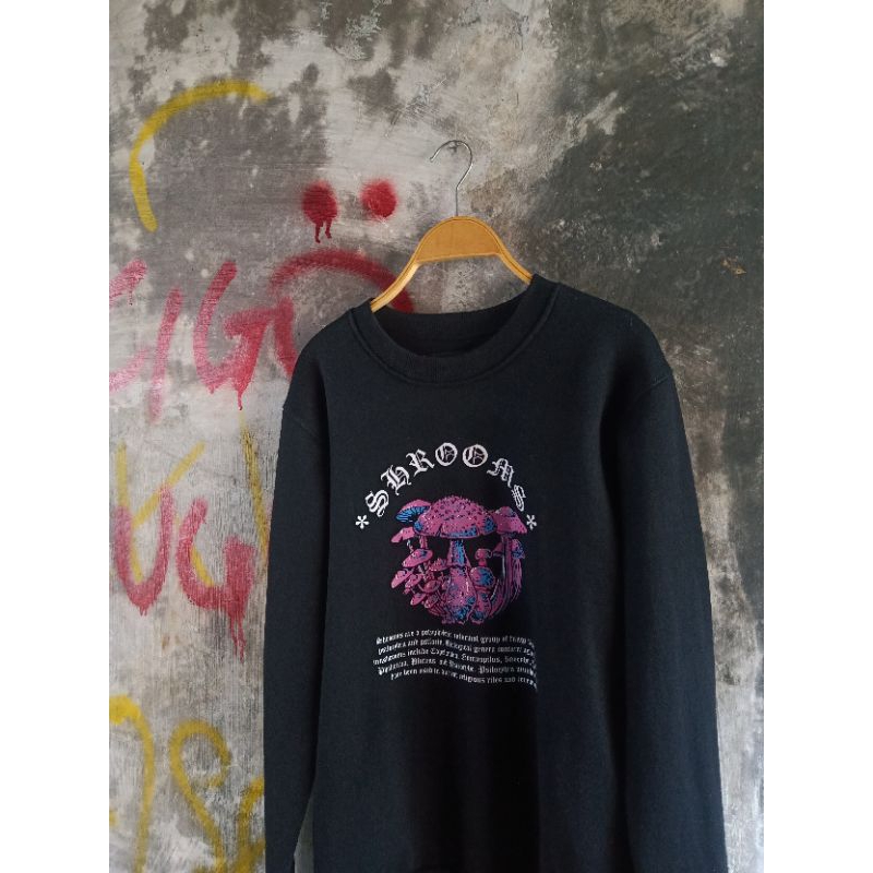 crewneck moxie second