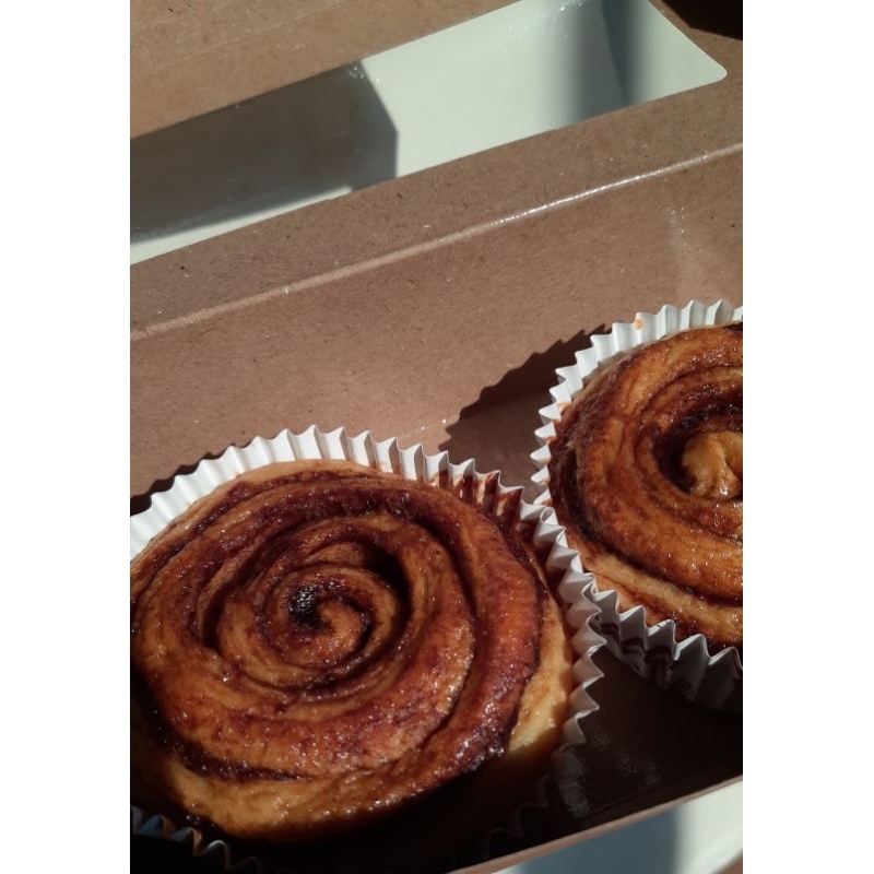 

Classic cinnamon roll 4pcs