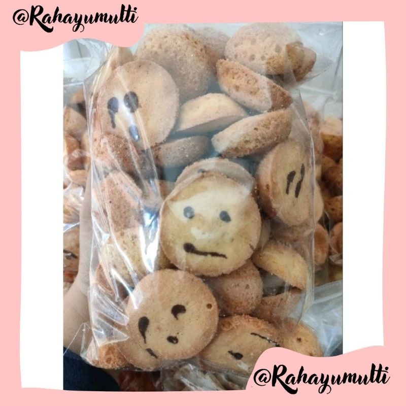 

Bolu Kering Smile 250gr ||500gr