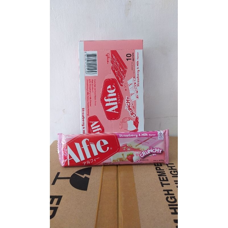 

GLICO ALFIE strawberry & milk ( 1 box isi 10pc )