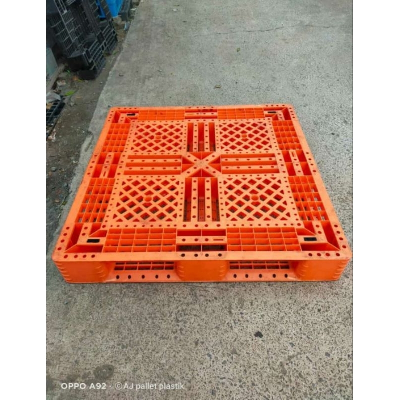 

Palet Plastik 105x105x15 Pallet plastik bandung