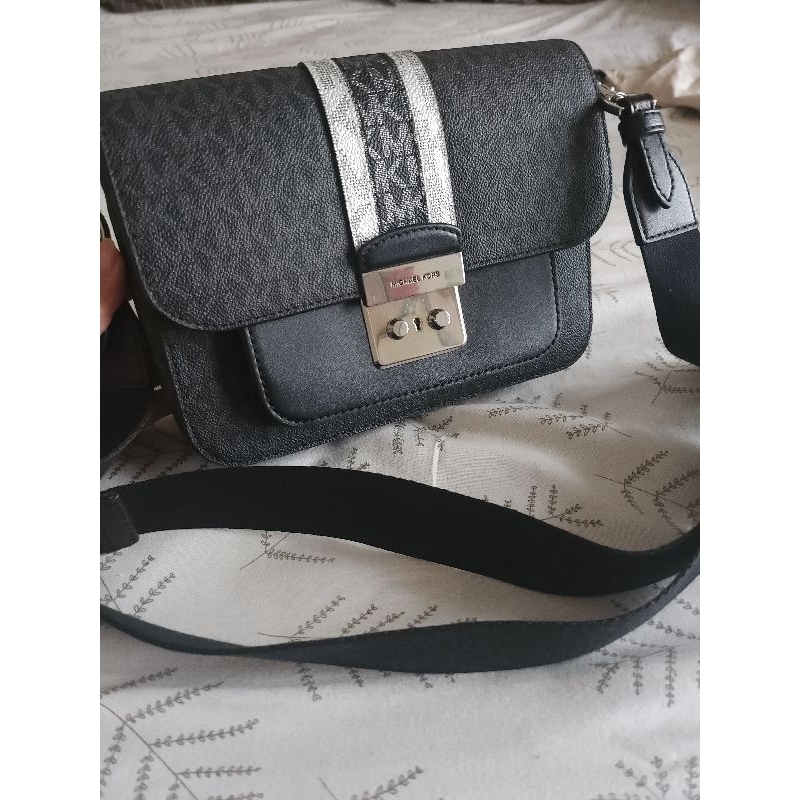 Preloved Michael Kors Sloan Editor