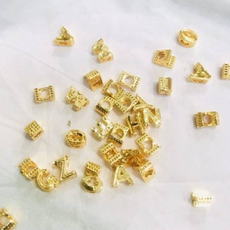 ➾❃❇ Liontin Huruf Inisial Untuk Gelang