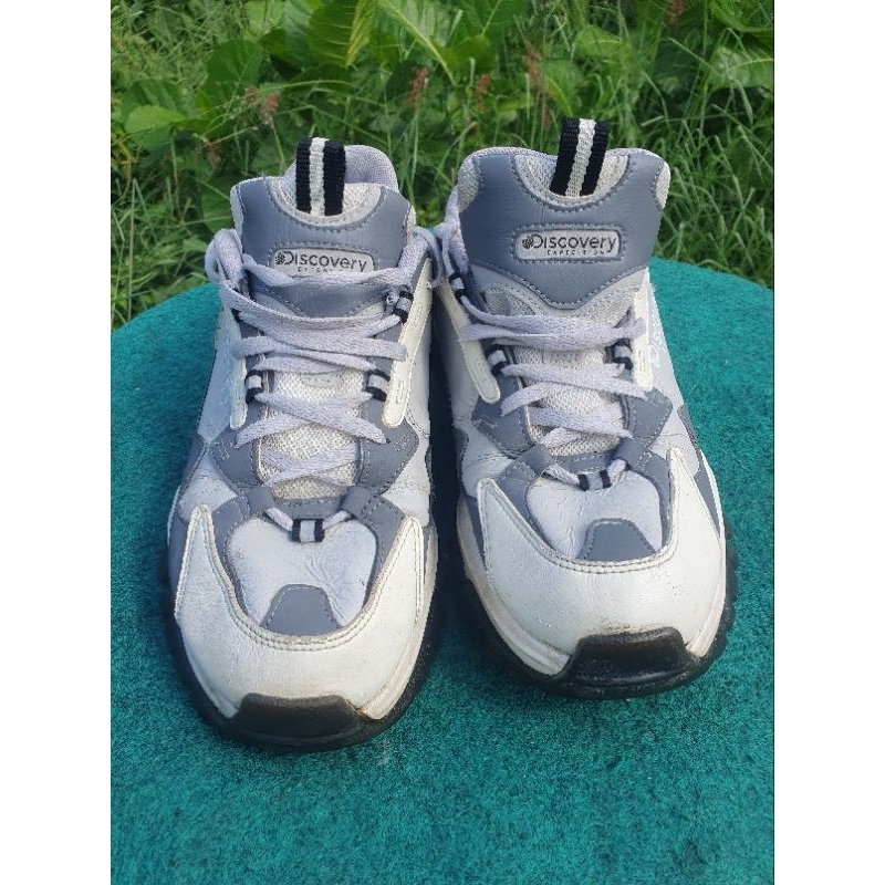 sepatu discovery expedition