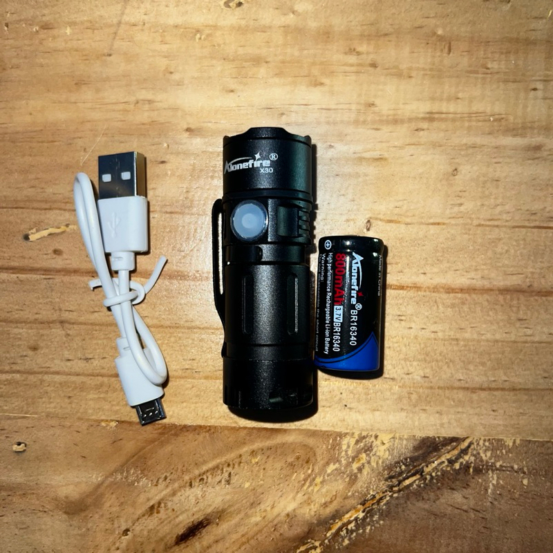 Alonefire X30 Senter EDC