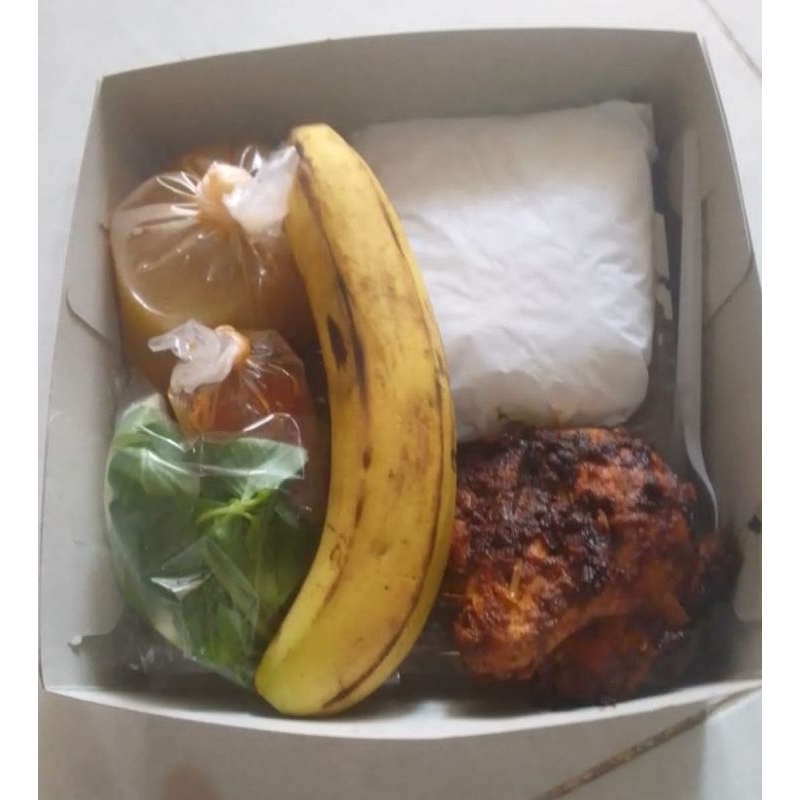 

paket nasi +ayam bakar+ sambel +lalapan+pisang