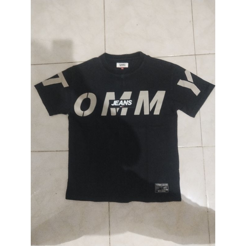 kaos tommy hilfiger anak kecil warna hitam