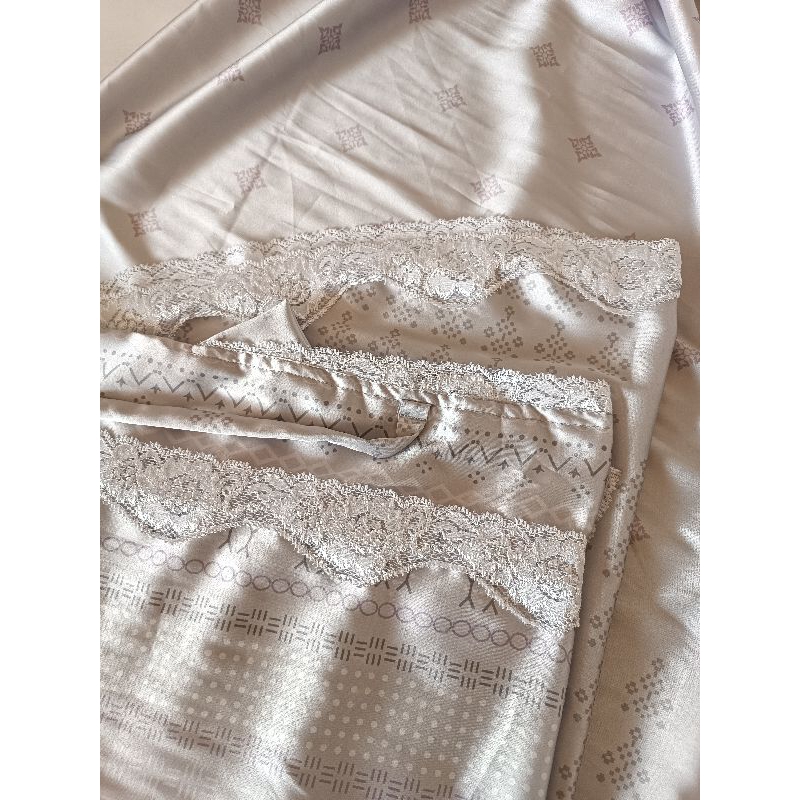 Bayi Sirah || Mukena Armani Silk Anak