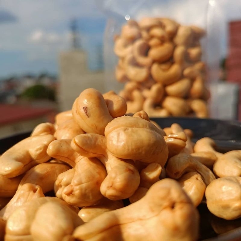 

TERLARIS .kacang Mete Oven 250 gr Pouch