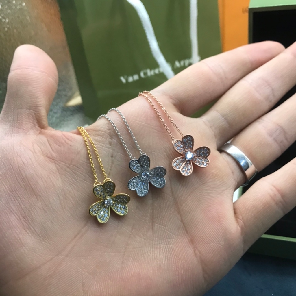 【17K / 750 emas asli] Seri Frivole Pendant Kuning K Gold Kutu Kalung Berlian Emas Kalung Berlian