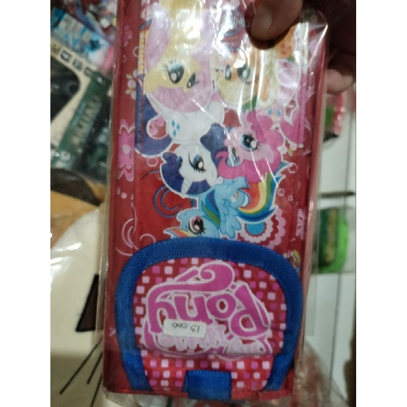 

Tempat pensil kotak pensil