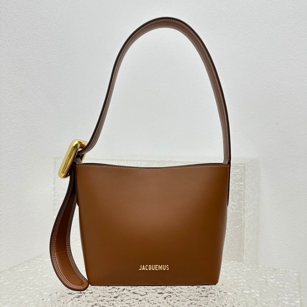 nwe Jacquemus bag bucket bag shoulder bag