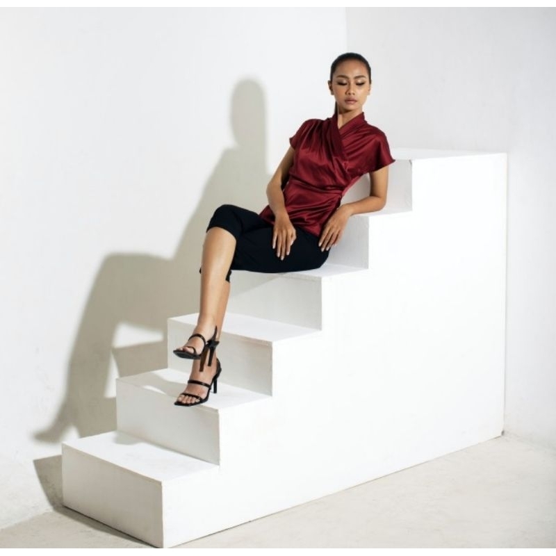 Joia Drapery Top Gemme Muku x Elizabeth Zenifer
