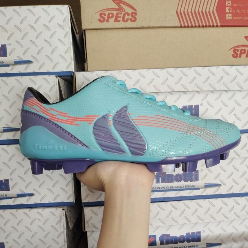 Sepatu Bola Dewasa Finotti