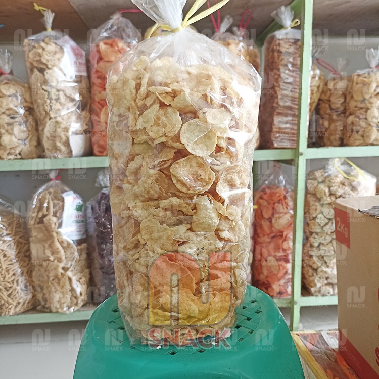 

EMPING MELINJO KEMASAN 250GR/500GR/1000GR EMPING MATANG TIPIS KECIL MANIS SNACK KILOAN TERMURAH