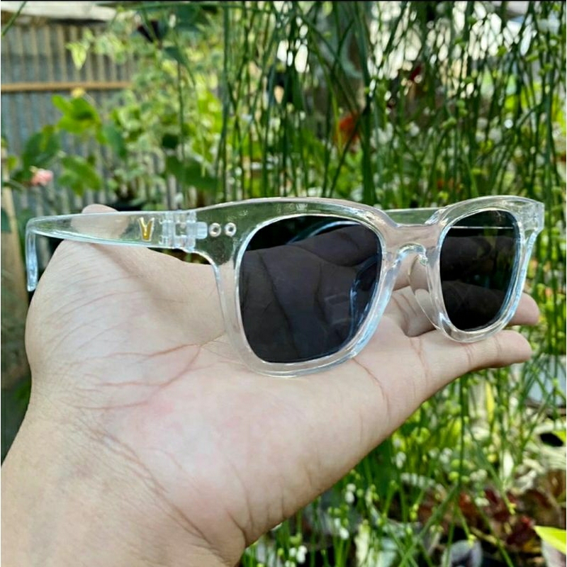 Kacamata Vincent Transparant Black Kacamata Logo V Black