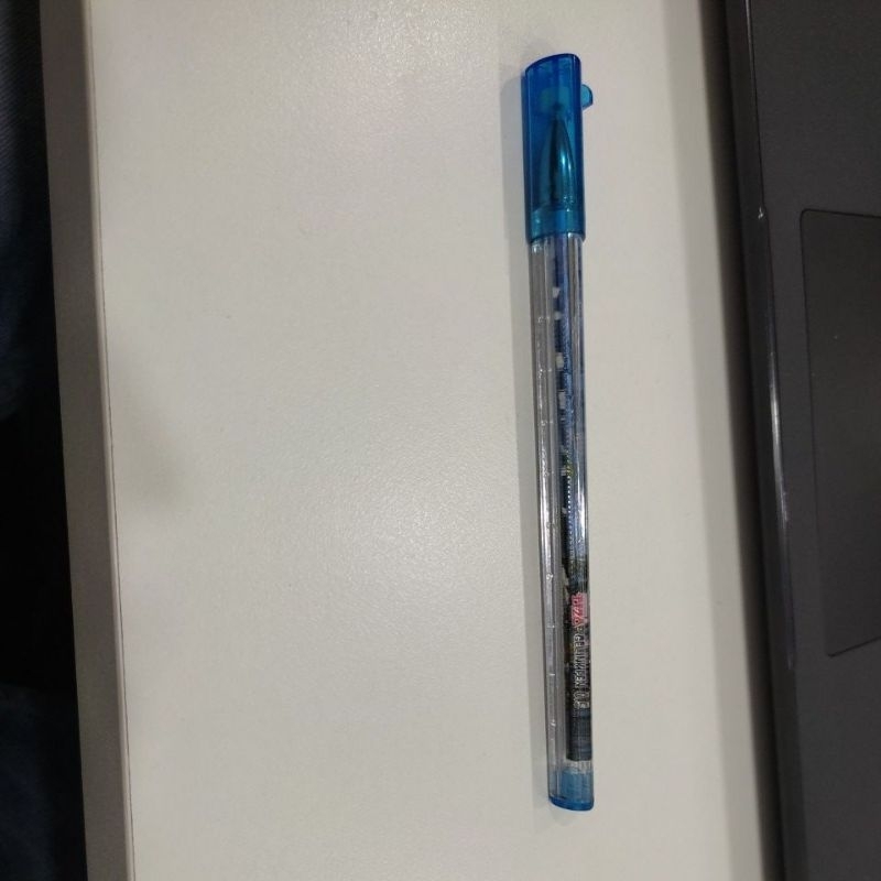

Bolpoin tinta emas