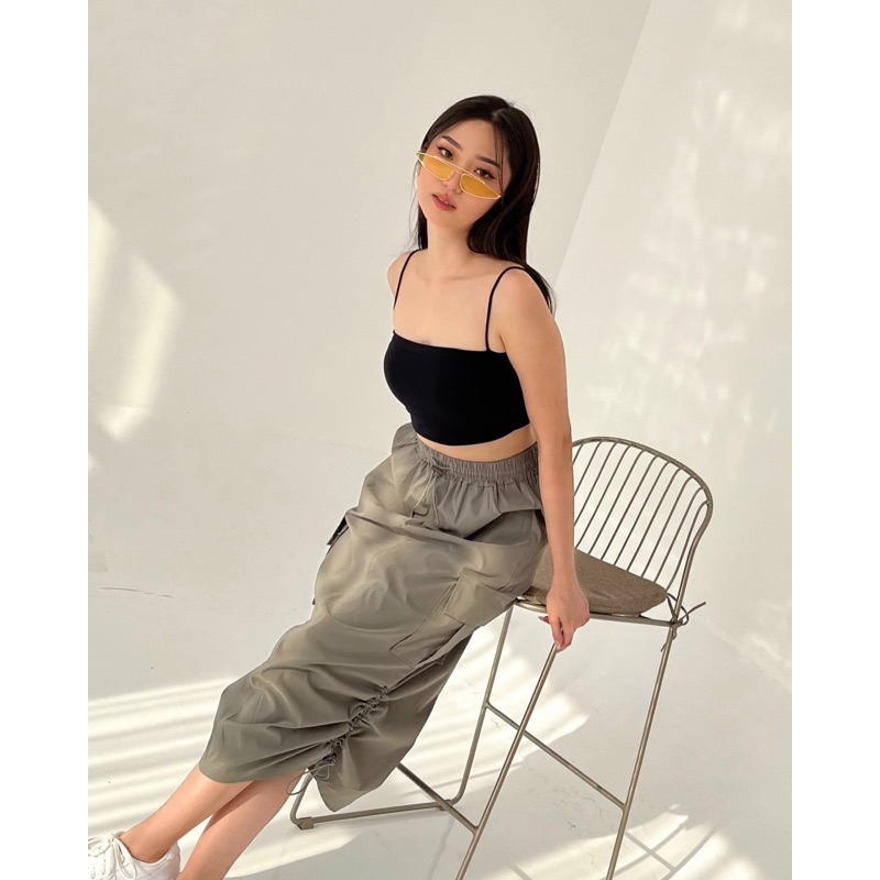 GRACE - Rok Cargo Wanita Serut Samping Belah Tengah Belakang