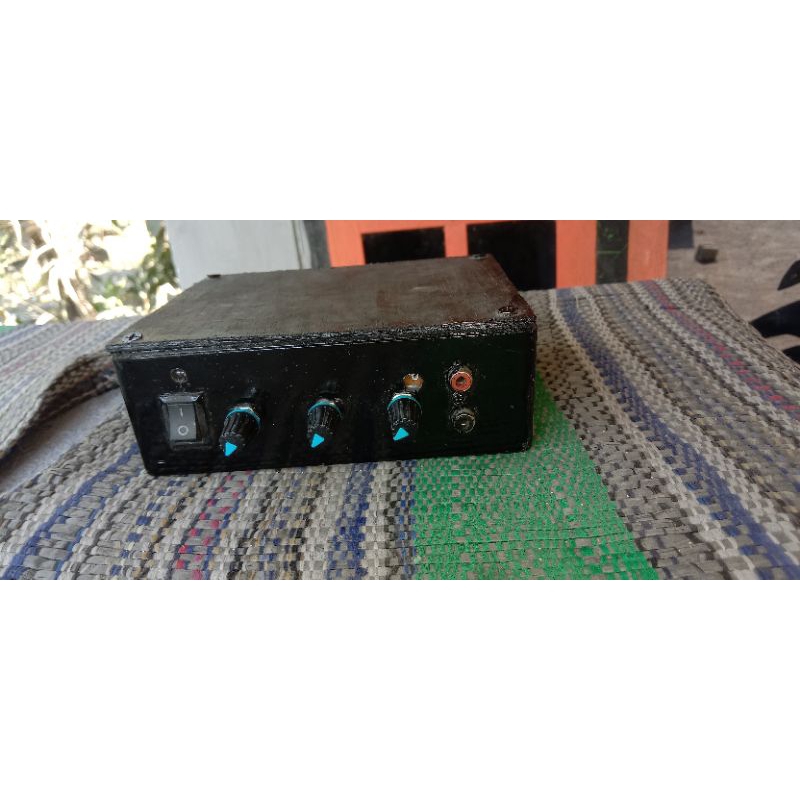 power amplifier dc 12 volt