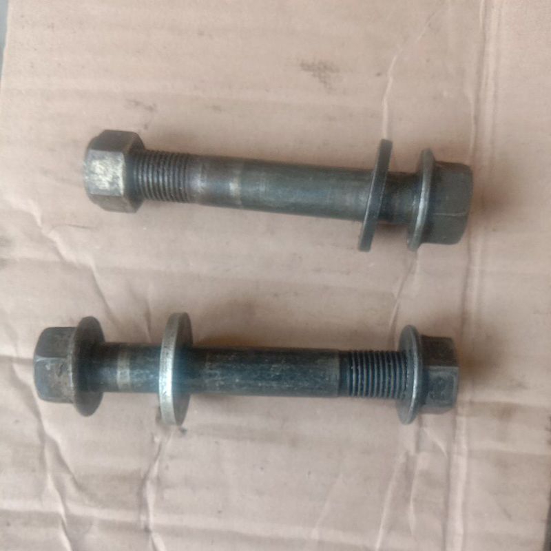 baut shock belakang Byson karbu