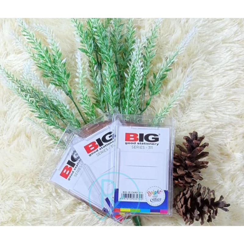 

TEMPAT ID CARD ACRYLIC TRANSPARAN
