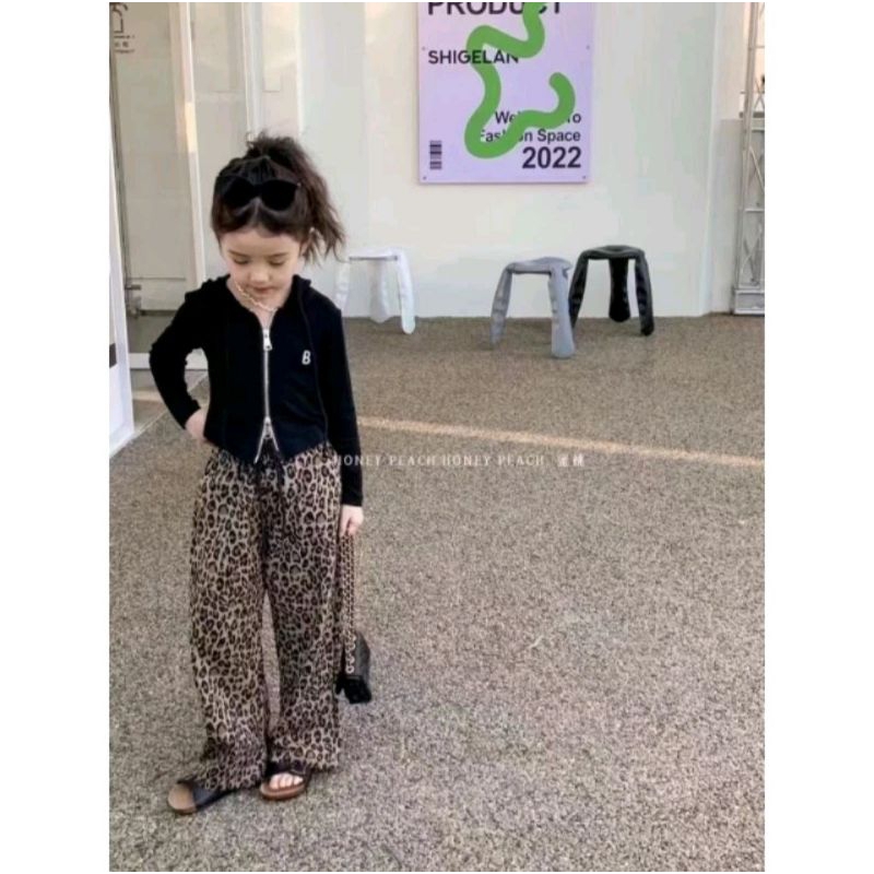 stelan celana motif macan/baju stelan anak bahan kaos