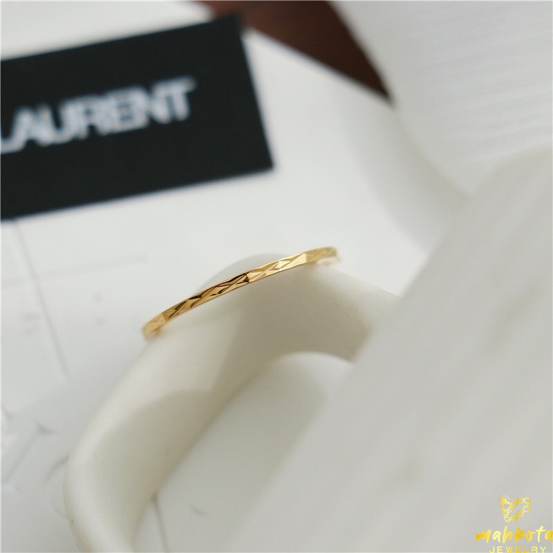 C36 Cincin Titanium Premium Ring Zig-Zag Bergerigi Single Zircon Mewah  Trend 2024