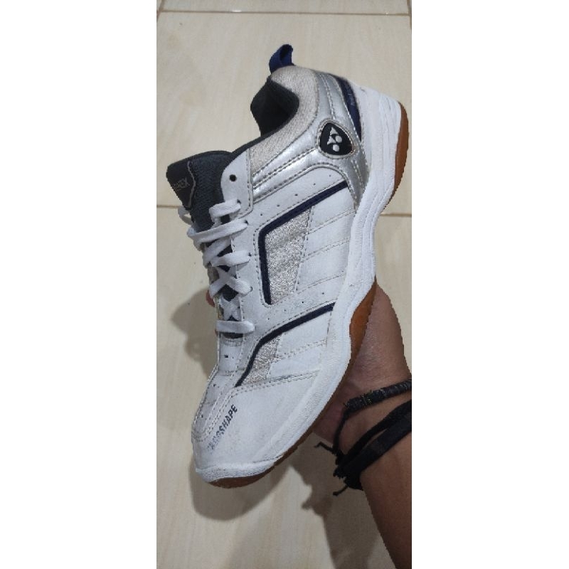 Sepatu Badminton Yonex Power Cushion 37C Size 42