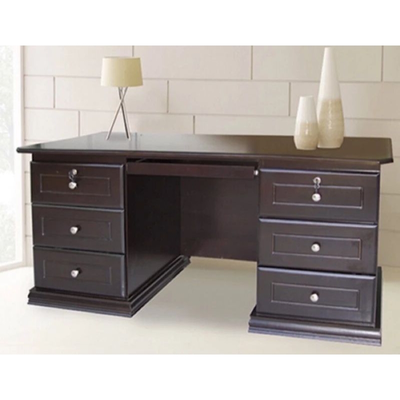 Meja kantor, meja direktur