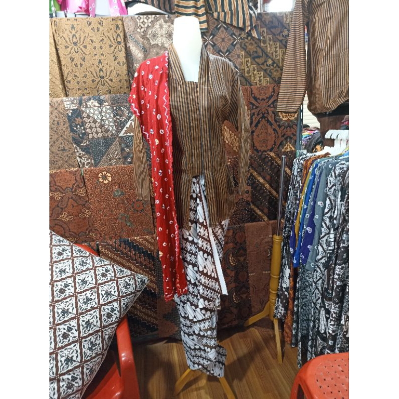 Baju adat sorjan kebaya lurik kutubaru beskap lurik salur kecil baju adat jawa