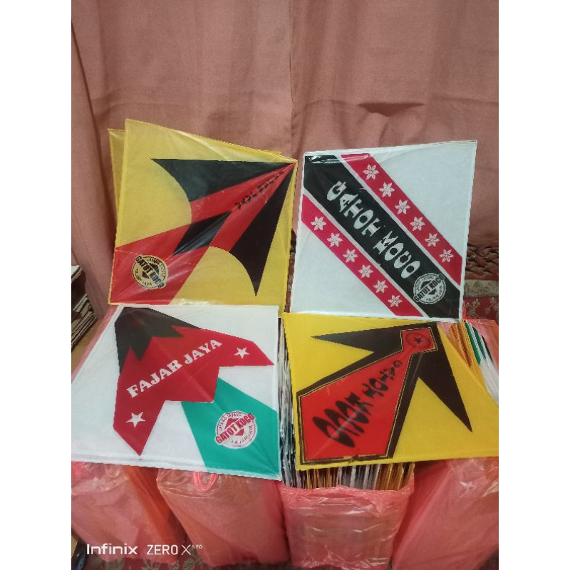 LAYANGAN SUKHOI SUPER APUS