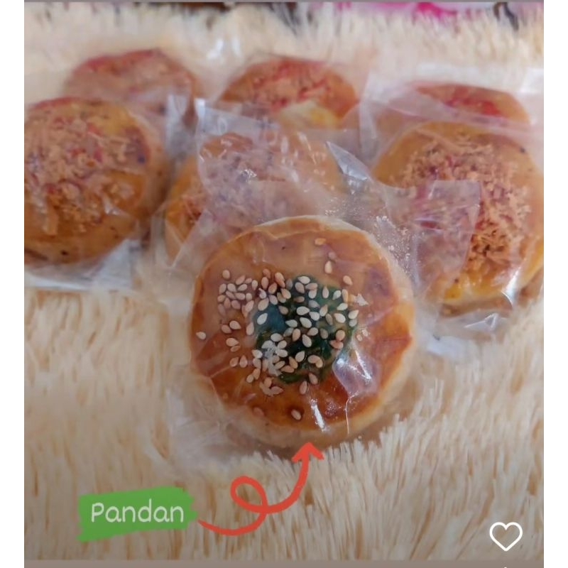 

lapia / mooncake pandan