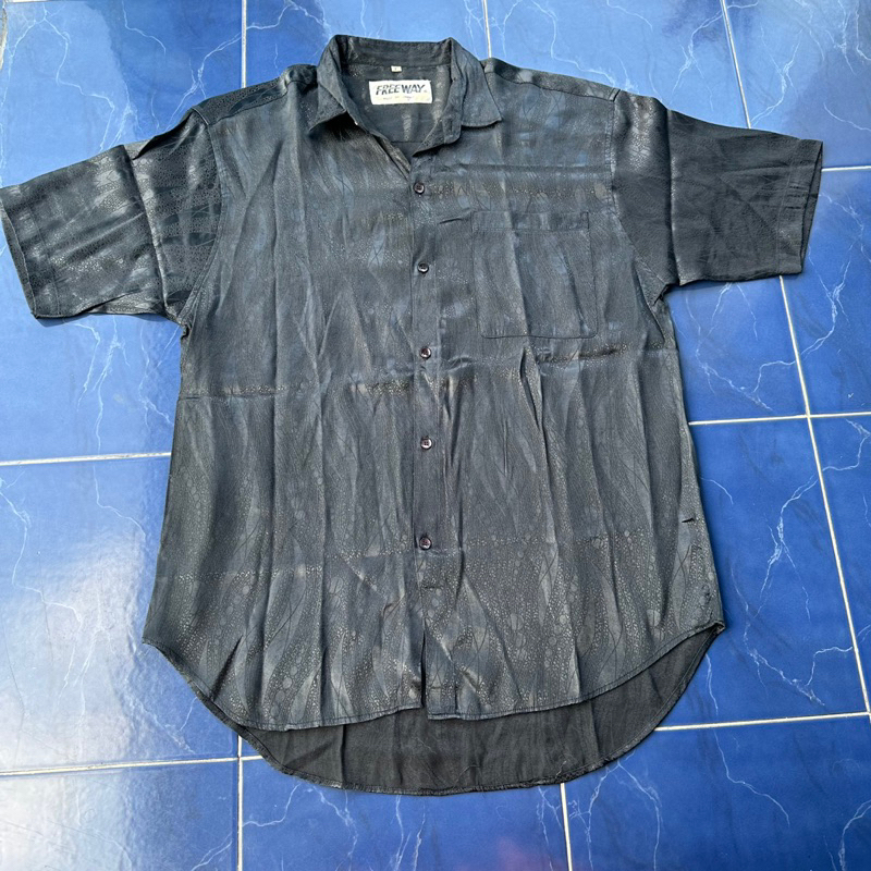 kemeja pria vintage free way emboss second preloved