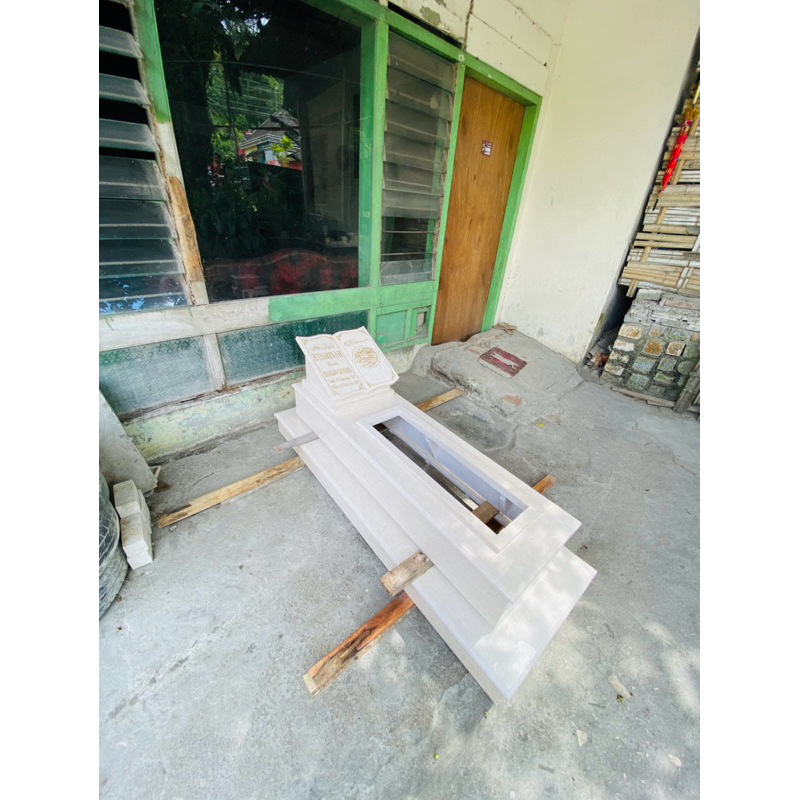Kijing Makam Batu Marmer Putih