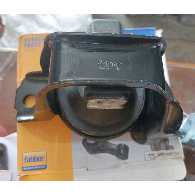 engine mounting kanan livina