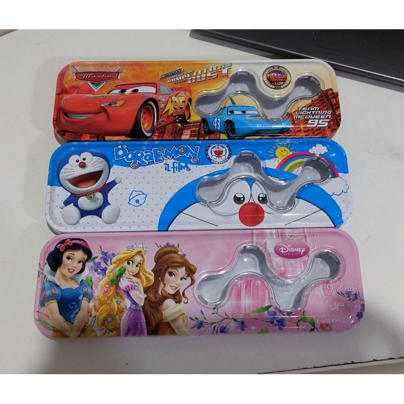 

Tempat pensil / kotak pensil karakter anak