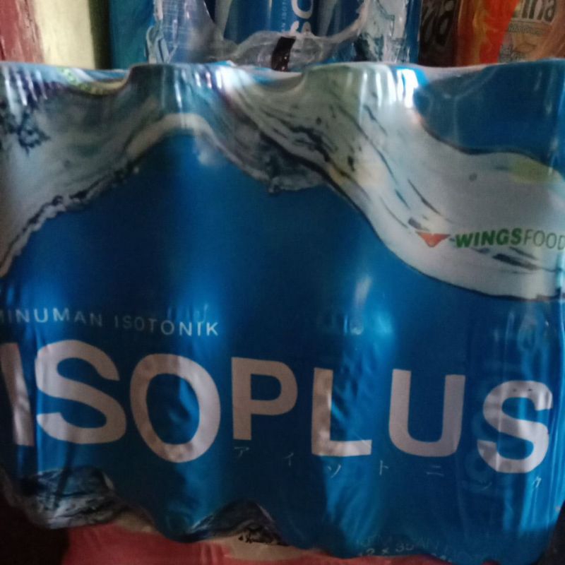 

ISOPLUS MINUMAN ISOTONIK BOTOL ISI 12 BOTOL X 350 ML